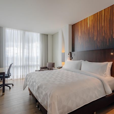 Holiday Inn Bogota Airport By Ihg Екстер'єр фото