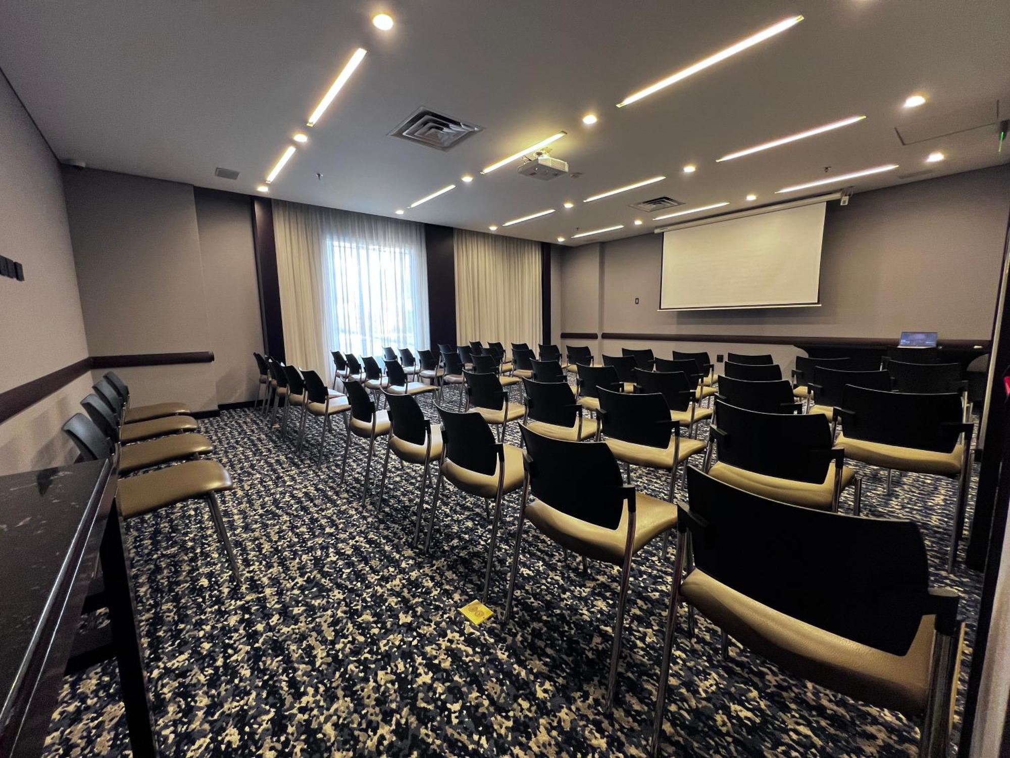 Holiday Inn Bogota Airport By Ihg Екстер'єр фото