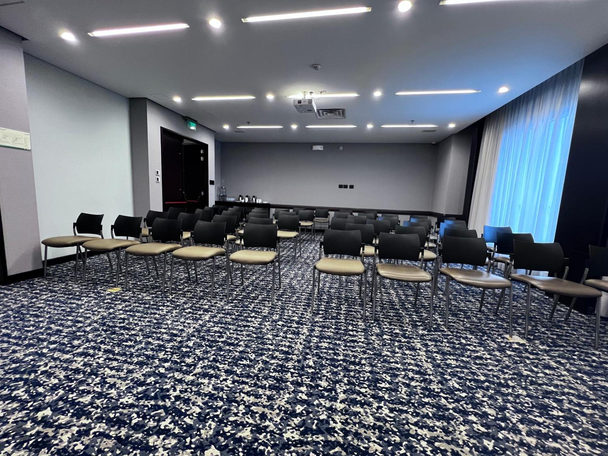 Holiday Inn Bogota Airport By Ihg Екстер'єр фото