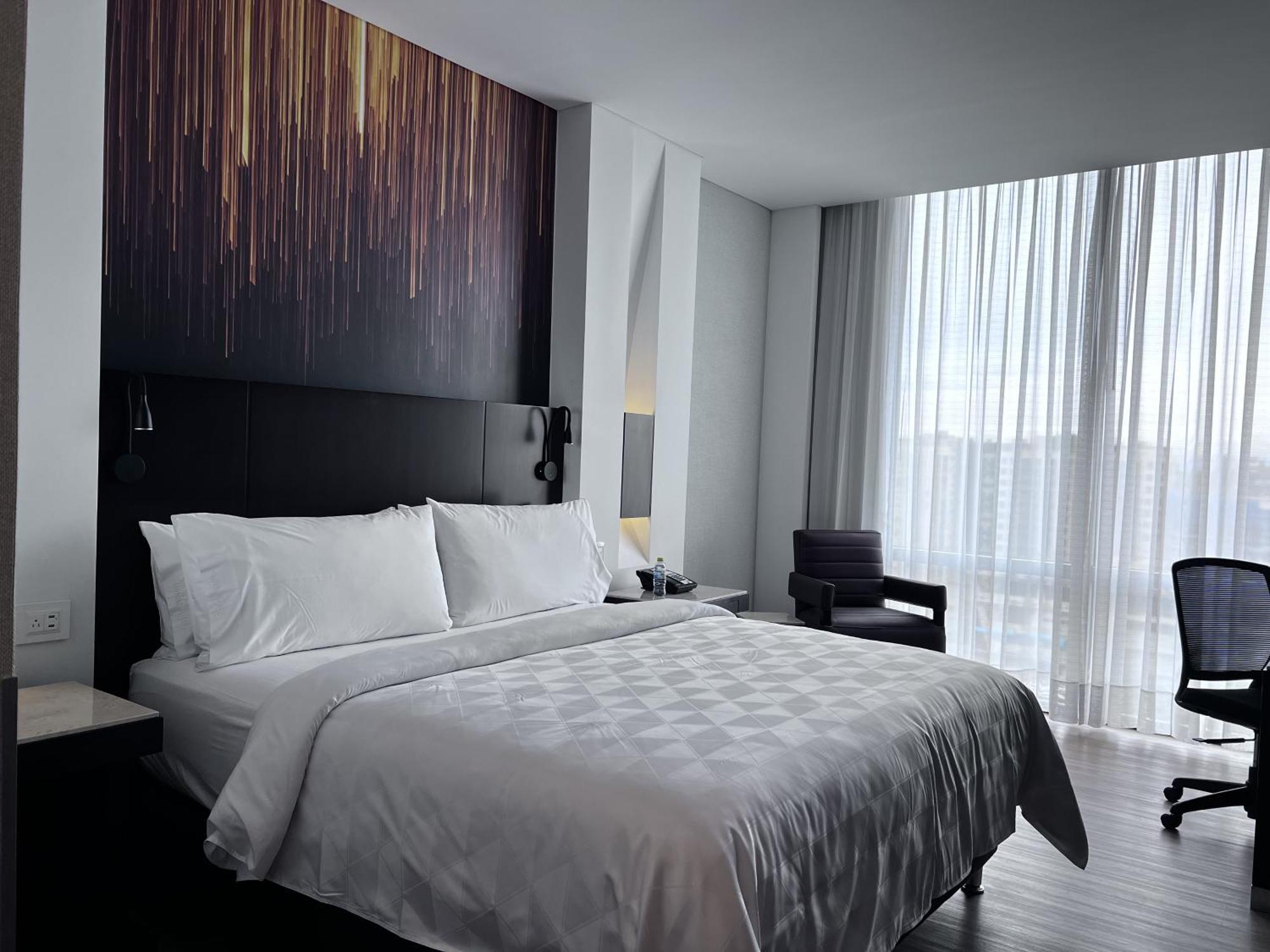 Holiday Inn Bogota Airport By Ihg Екстер'єр фото
