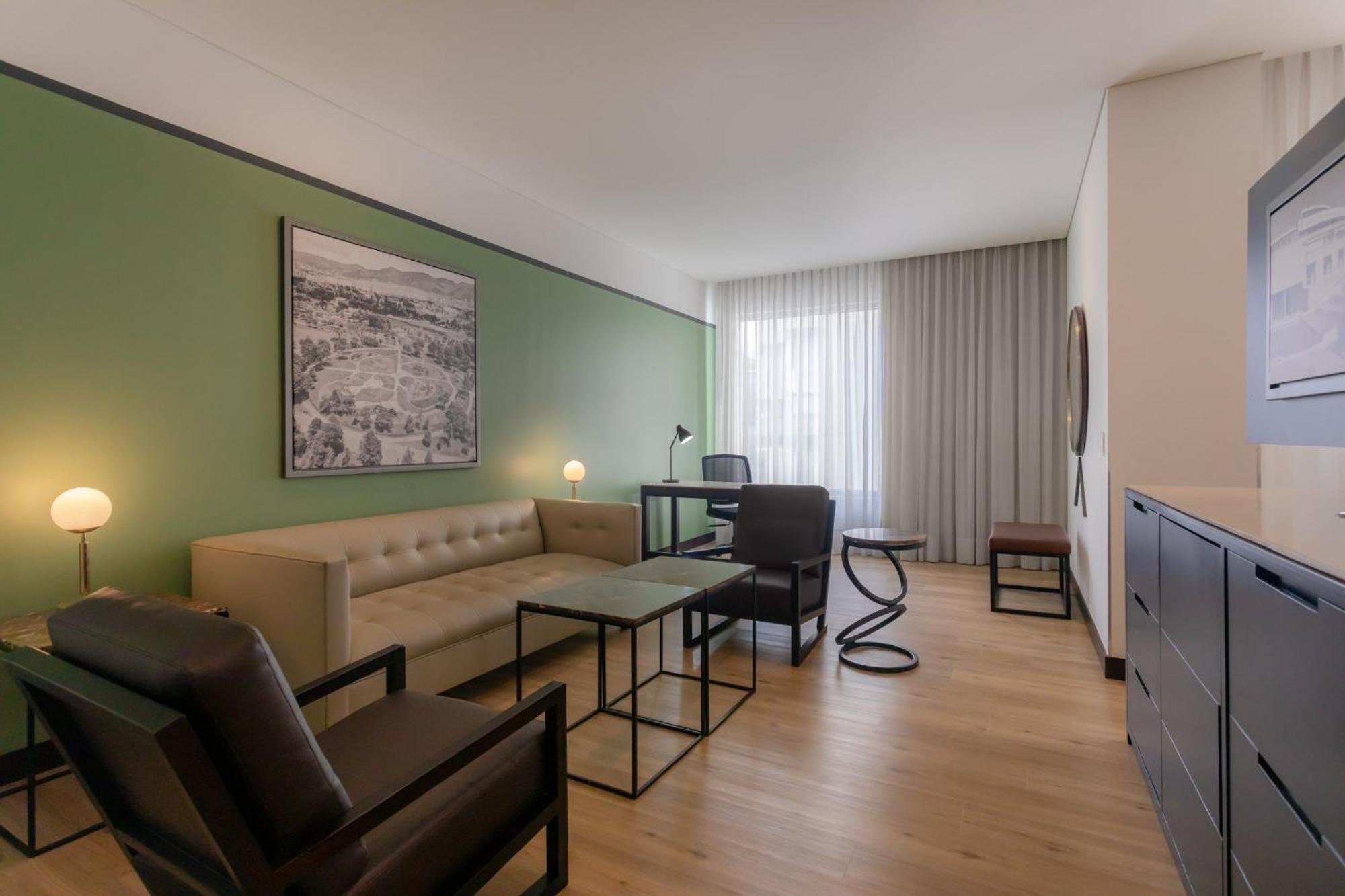 Holiday Inn Bogota Airport By Ihg Екстер'єр фото