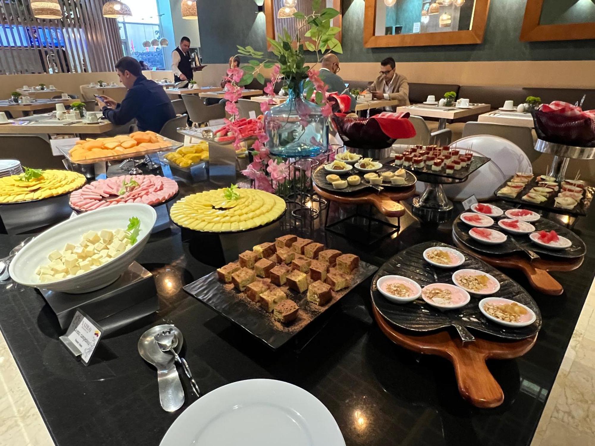Holiday Inn Bogota Airport By Ihg Екстер'єр фото